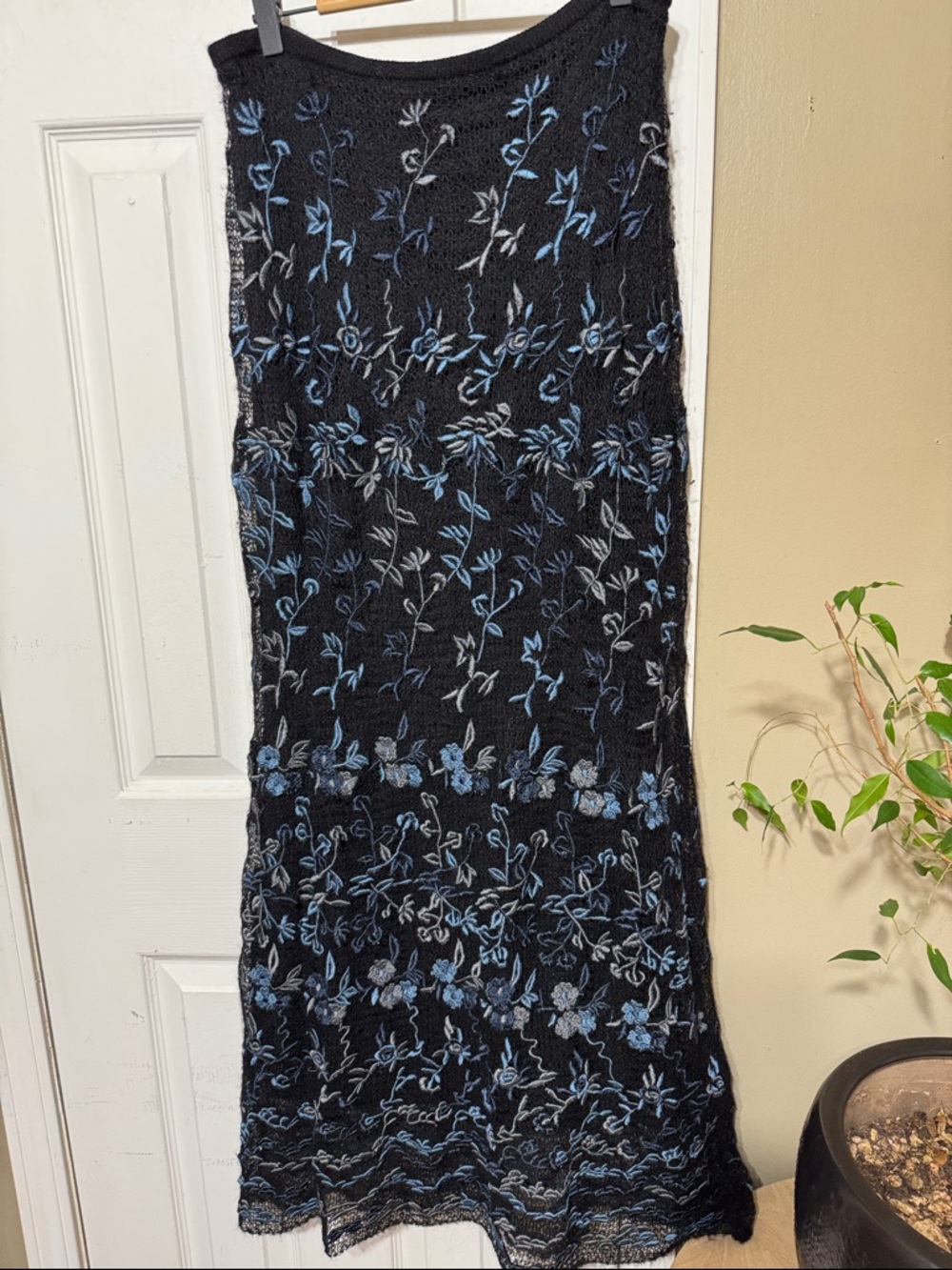 Carole Little Mohair Blend Black Maxi Skirt Blue Gray Floral Embroidery